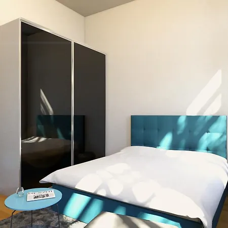 Boardinghouse Roter Lowe 3*